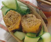 Sesam-Räucherlachs mit Zucchini