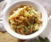 Sauerkraut-Paprikasalat