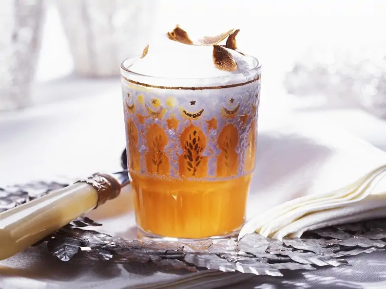 Kürbis-Smoothie mit Milchschaum