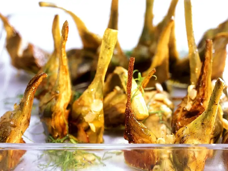 Knoblauch-Artischocken