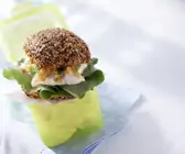 Gemüse-Frischkäsesandwich
