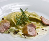 Pfannen Pasta mit gebratener Hähnchenbrust und Trüffellauch