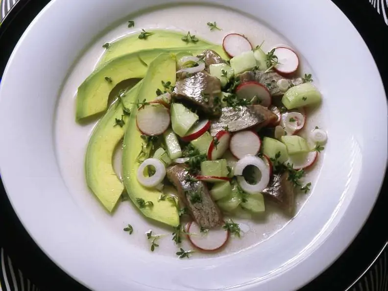 Matjes-Gurkensalat