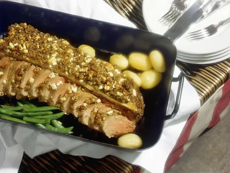 Lamm mit Brotkruste