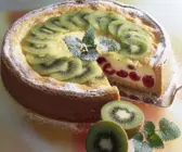 Quark-Grieß-Torte mit Obst