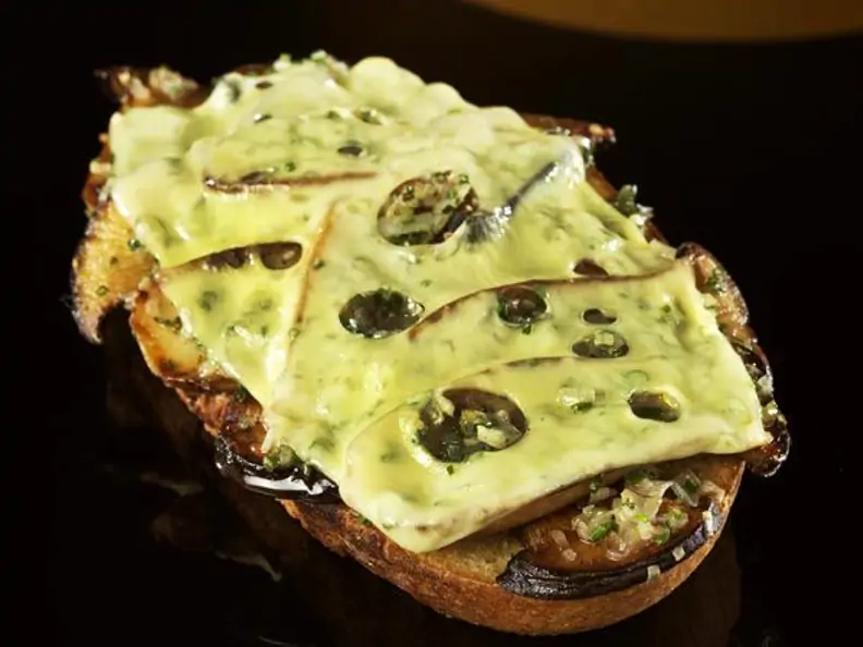 Jarlsberg Toast mit Pilzen