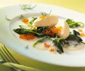 Hechtnocken mit Sahnesauce und Spinat