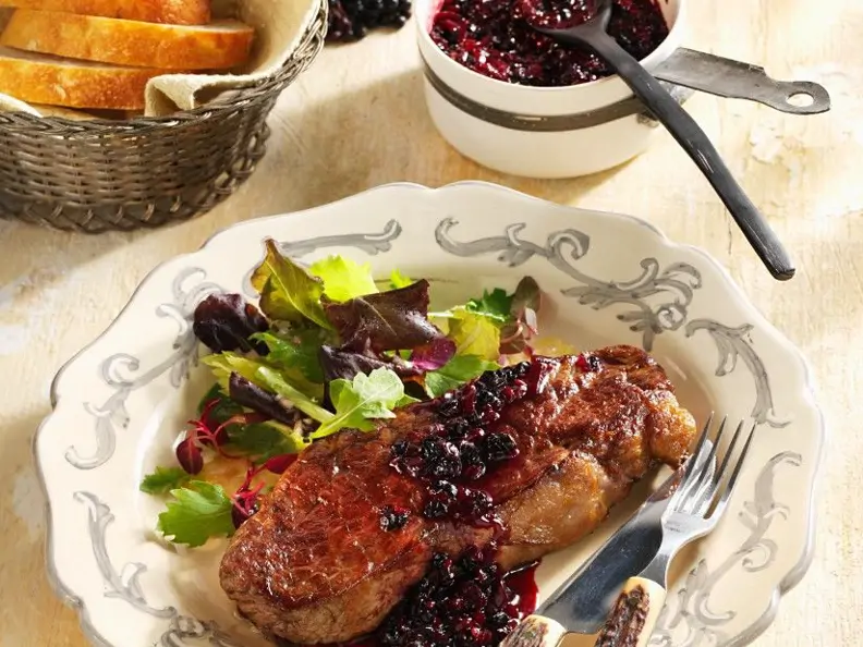 Rindersteak mit fruchtigem Chutney