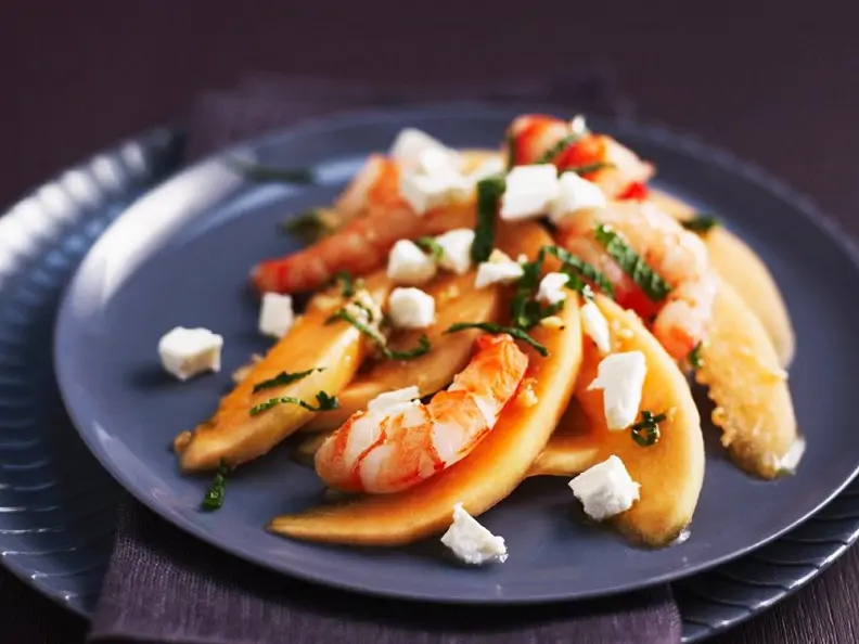 Melonensalat mit Shrimps