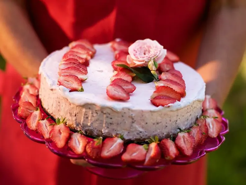 Erdbeertorte mit weißer Schokolade