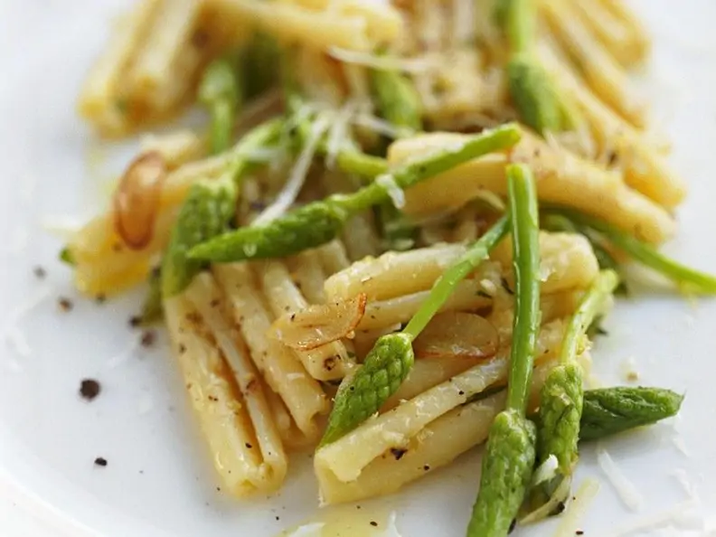 Pasta mit Wildspargel
