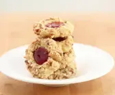 Mit Marmelade gefüllte Plätzchen