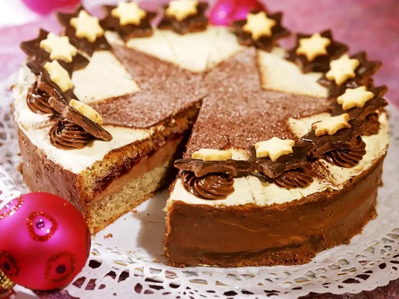 Nusstorte zu Weihnachten