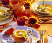 Kürbissuppe und Holundergetränke