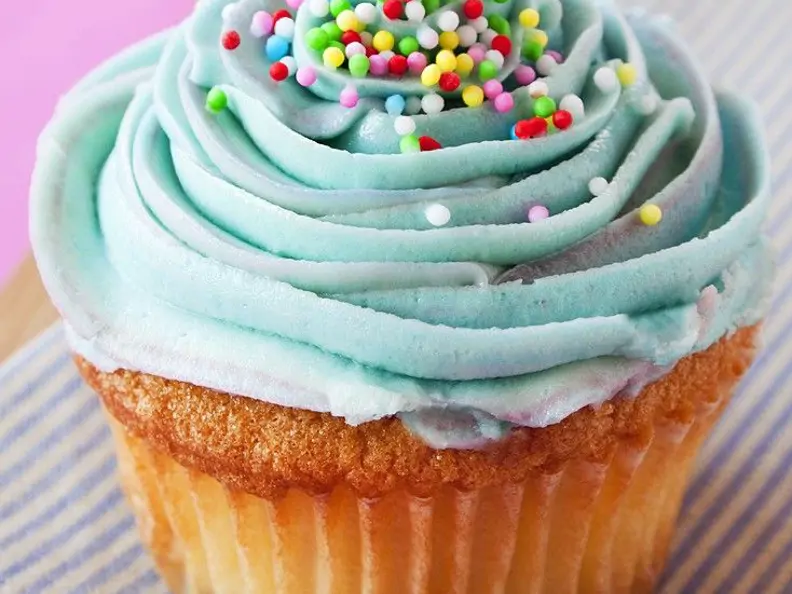 Blau glasierter Cupcake