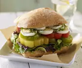 Sandwich mit Tomaten und Ei