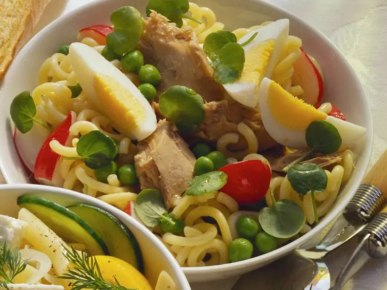 Nudelsalat mit Gemüse