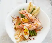 Gemischter Spargel mit Lachs