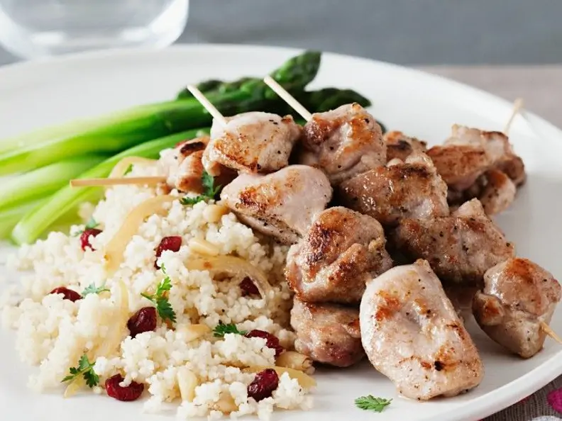 Hähnchenspieße mit Couscous