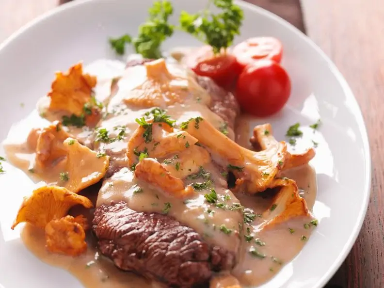 Rinderlende mit Pfifferlingrahmsauce