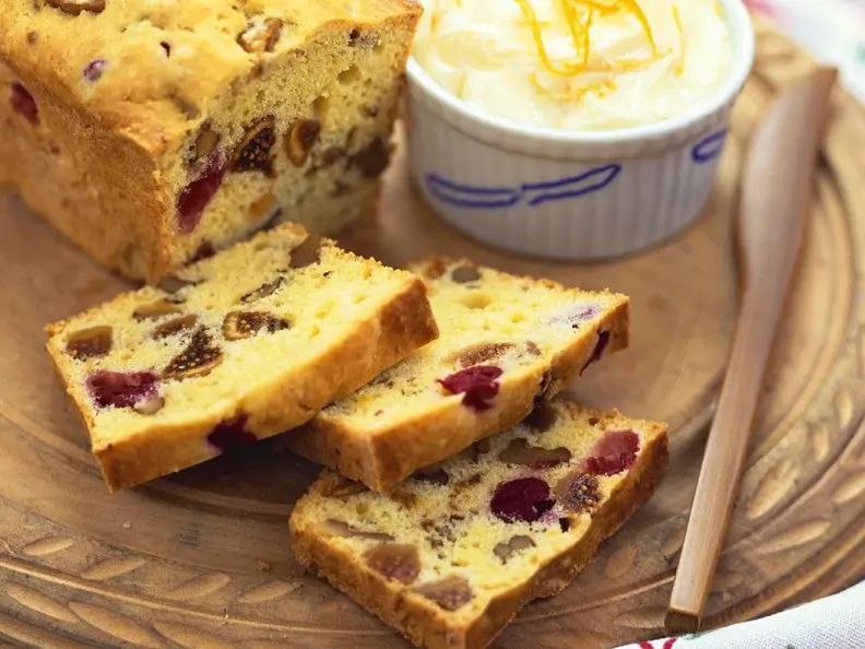Mandel-Früchtekuchen