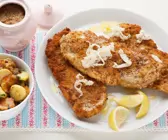 Schnitzel in pikanter Hülle
