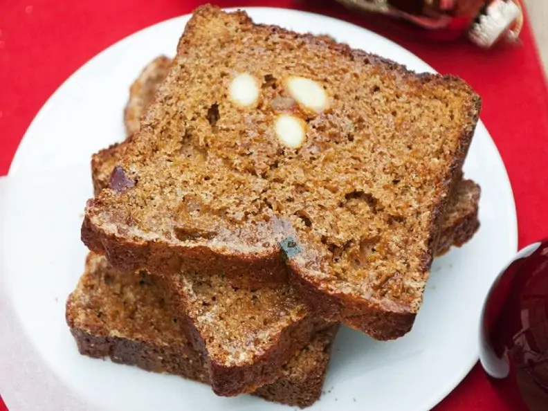 Gewürzkuchen mit Mandeln