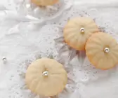 Plätzchen mit Perlen