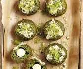 Pikante Muffins mit Spinat
