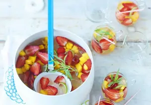 Erdbeer-Mango-Bowle