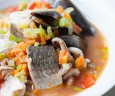Tintenfischeintopf