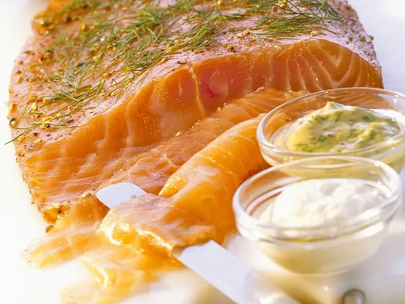 Graved Lachs mit Saucen