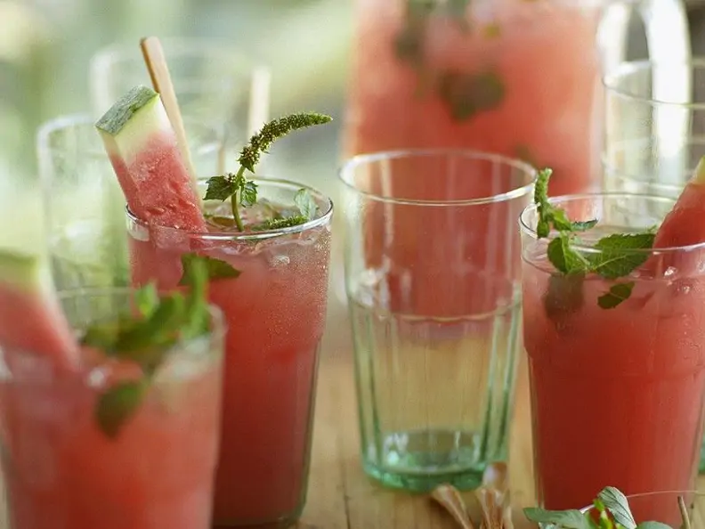 Erfrischender Melonendrink