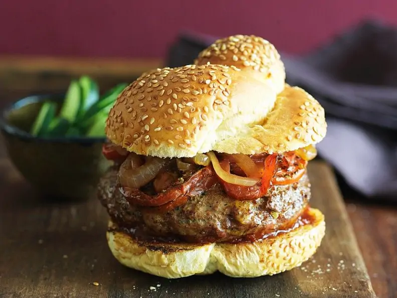Hamburger mit Paprika
