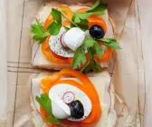 Gemüsesandwich mit Mozzarella