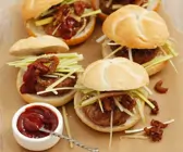 Burger mit Entenfrikadelle