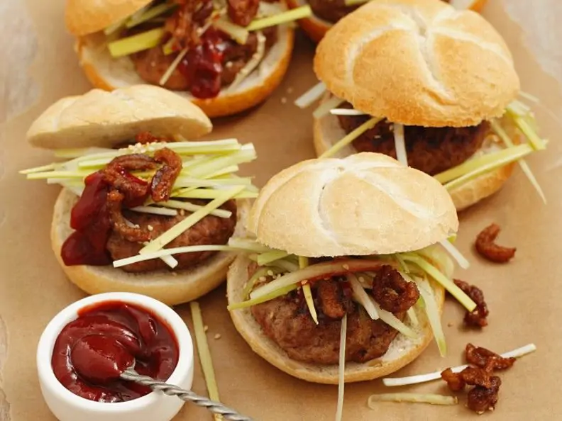 Burger mit Entenfrikadelle
