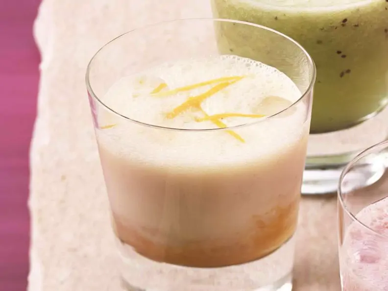 Orangendrink mit Joghurt