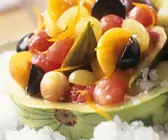 Melonensalat mit Trauben, Aprikosen und Feigen