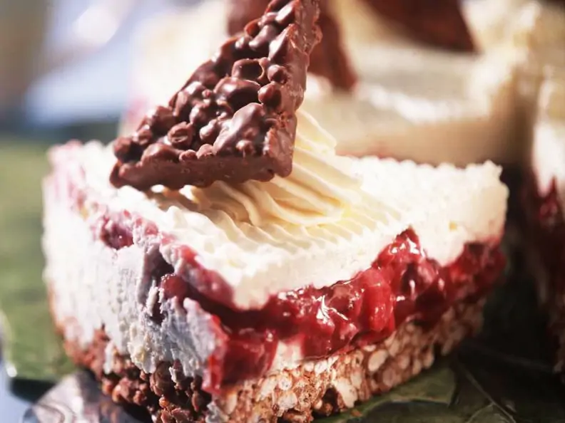 Puffreis-Kirschkuchen