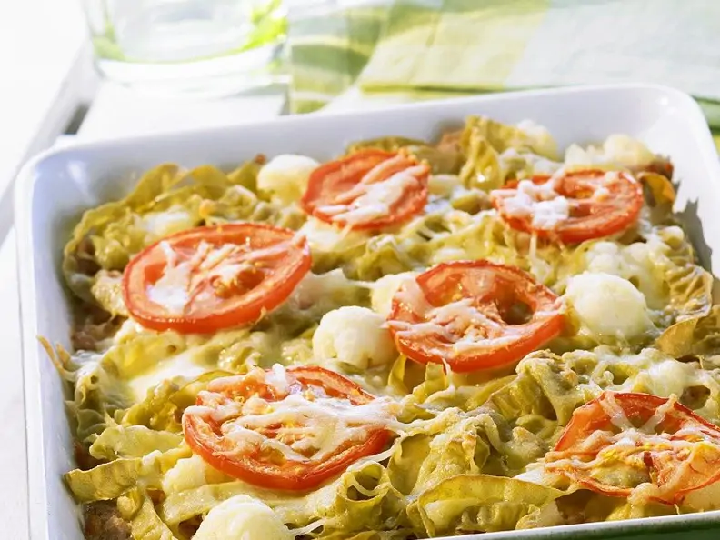 Nudel-Blumenkohl-Auflauf mit Tofu