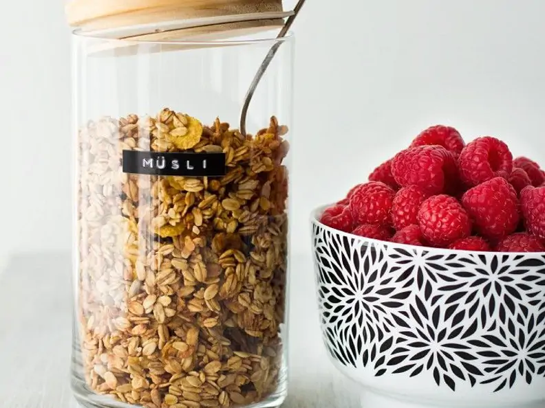 Selbstgemachtes Granola