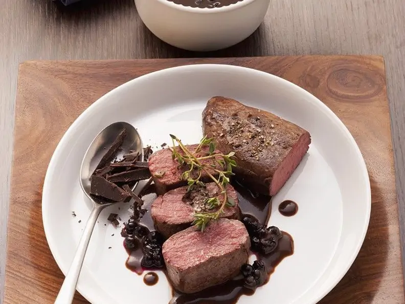 Rehbraten mit kräftiger Sauce