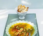 Shrimps-Suppe mit Artischocken
