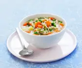 Hähnchen-Gemüsesuppe