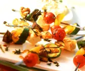 Gemüse-Feta-Grillspieße