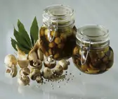 Eingelegte Champignons