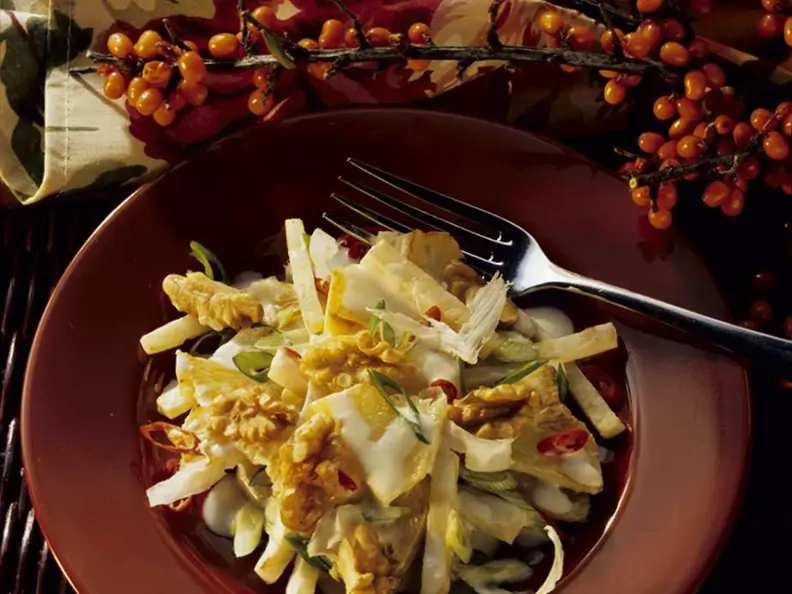 Walddorfsalat aus dem Wok