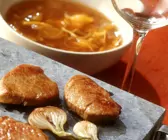 Gebratenes Schweinefilet mit Weißweinsauce