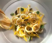 Tintenfisch-Paprikasalat
